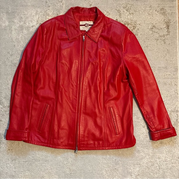 Vintage Red Genuine Leather Zip Front Made in Italy Jacket Size Medium - Picture 2 of 9